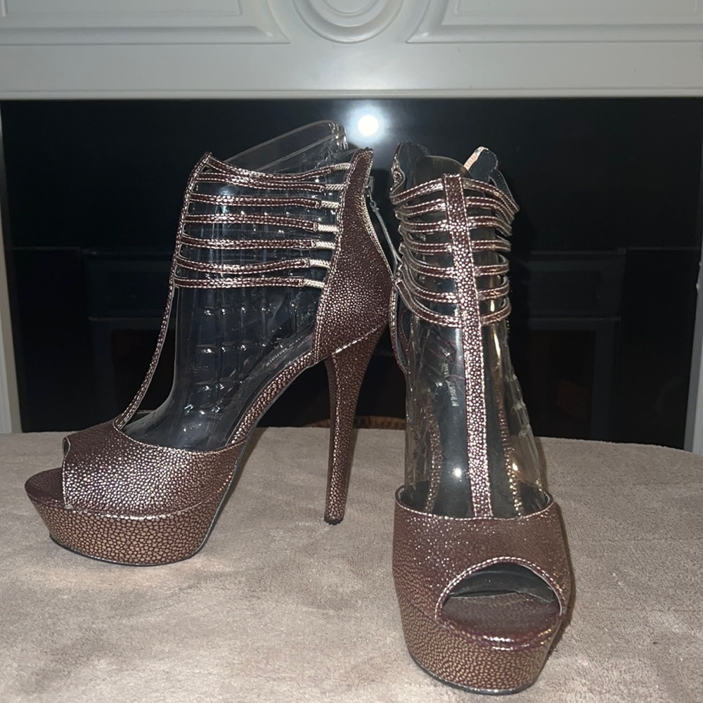 Heels!